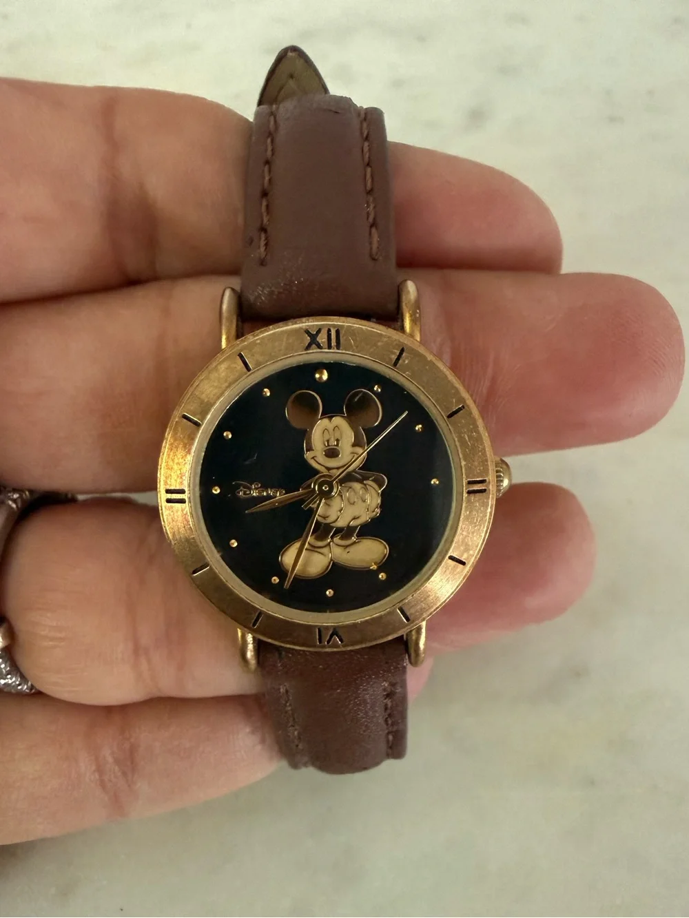 Special Edition Disney Favorite Mickey Mouse MU2560 Watch/Leather Band Untested